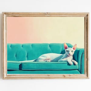Sphynx Haarlose Katze auf Teal Sofa | Sanftes Tonales Ölgemälde | Niedliches schrulliges wunderliches | Cocktail Art Bar Warenkorb Dekor | Trendige Küchenwand