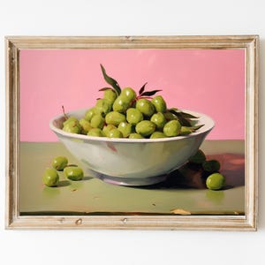 Olive Schüssel auf Rosa Hintergrund | Sanftes Tonales Ölgemälde | Cocktail Art Bar Warenkorb Dekor | Ästhetisches Ölgemälde Geschenk | Trendige Küchenwand