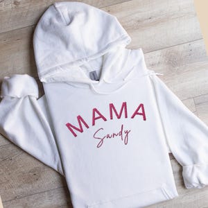 Sudadera de mamá personalizada con nombre, sudadera bordada, sudadera de mamá personalizada, regalo para mamá adicional, camisa bordada