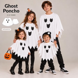 Puede incluir: Un poncho de fantasma blanco con un gráfico de cara de fantasma negro con ojos ovalados grandes y una boca ancha. El poncho tiene un dobladillo dentado y se muestra como un patrón PDF para niños de 2 a 15 años, con el texto Ghost Poncho 2-15 YEARS.