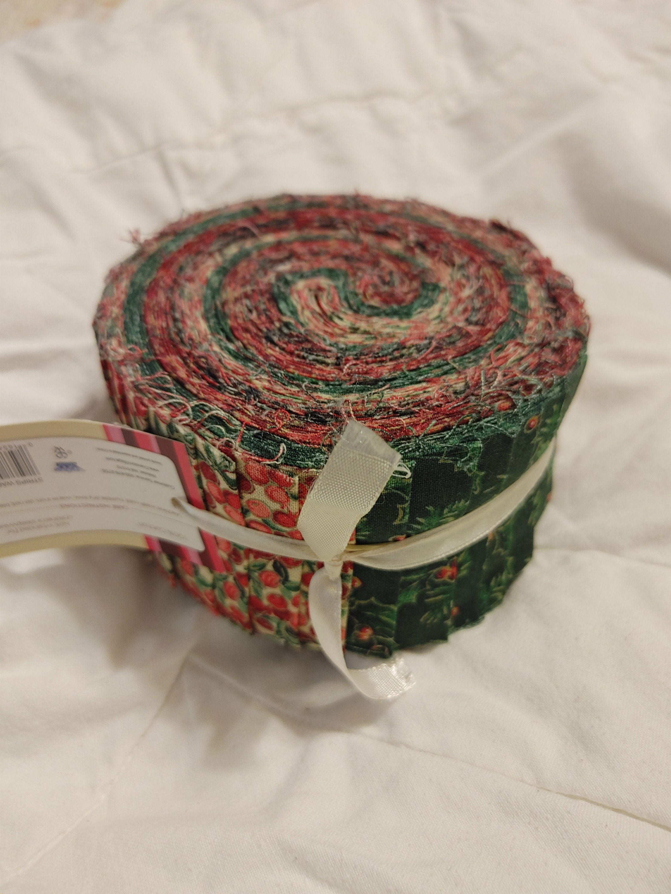 Cranston Village Fabric Jelly Roll Christmas Holiday Patterns 
