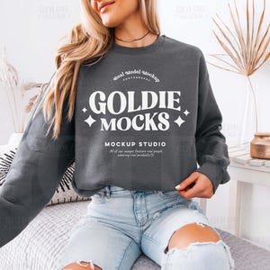 Gildan 18000 Charcoal Sweatshirt Mockup | G180 Grey Crewneck Sweatshirt Mockup | Real Model Mock | Trendy Casual Neutral Styled Aesthetic