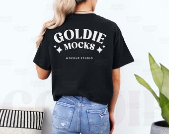 Gildan 5000 zwart T-shirt terug mockup | Achterkant van G500 zwart T-shirt mockup | Echt modelmodel | Eenvoudig minimaal neutraal trendy casual achteraanzicht