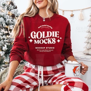 Gildan 18000 Cardinal Red Sweatshirt Mockup | G180 Rot Rundhals Mock-up | Echtes Modell Mock | Gemütlicher trendiger Weihnachtspullover