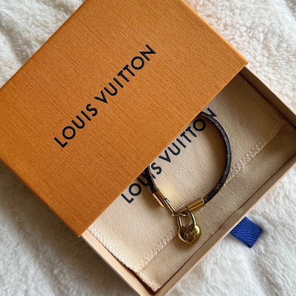 LOUIS VUITTON Heart Lock Charm Bracelet