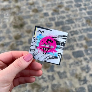 100x Stickers SMILE AND LOVE - Style Graffiti - 55 x 55 mm