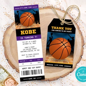 Op de afbeelding: Een basketbal-thema-partij uitnodiging met een ticketontwerp. De uitnodiging bevat een basketbal, een basketbalveld en de tekst "KOBE WORDT 7!" De uitnodiging bevat ook details over het feest, zoals de datum, tijd en locatie. Een bedankkaartje met een basketbalontwerp en de tekst "BEDANKT DAT JE NAAR MIJN FEEST BENT GEKOMEN" is ook inbegrepen.