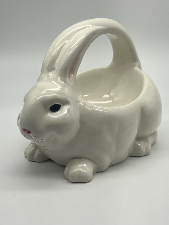 新品、未使用 うさぎ バスケット型 陶器置物 白磁 【公式通販】