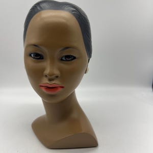 Vintage 1960&#39;s Chalkware Hawaiian / Polynesian Marwal Bust Statue