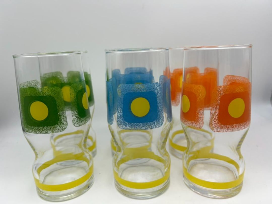 Verres colorés rétro années 60