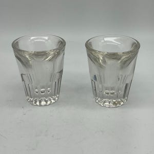 Vintage 1940&#39;s Hazel Atlas Shot Glasses  - Set of 2