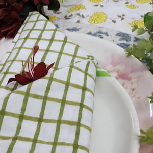 10Pcs Cotton napkins in natural gingham. Soft, washed Cotton napkins. Reusable kitchen napkins. Plaid table napkins Checkered dinner napkins