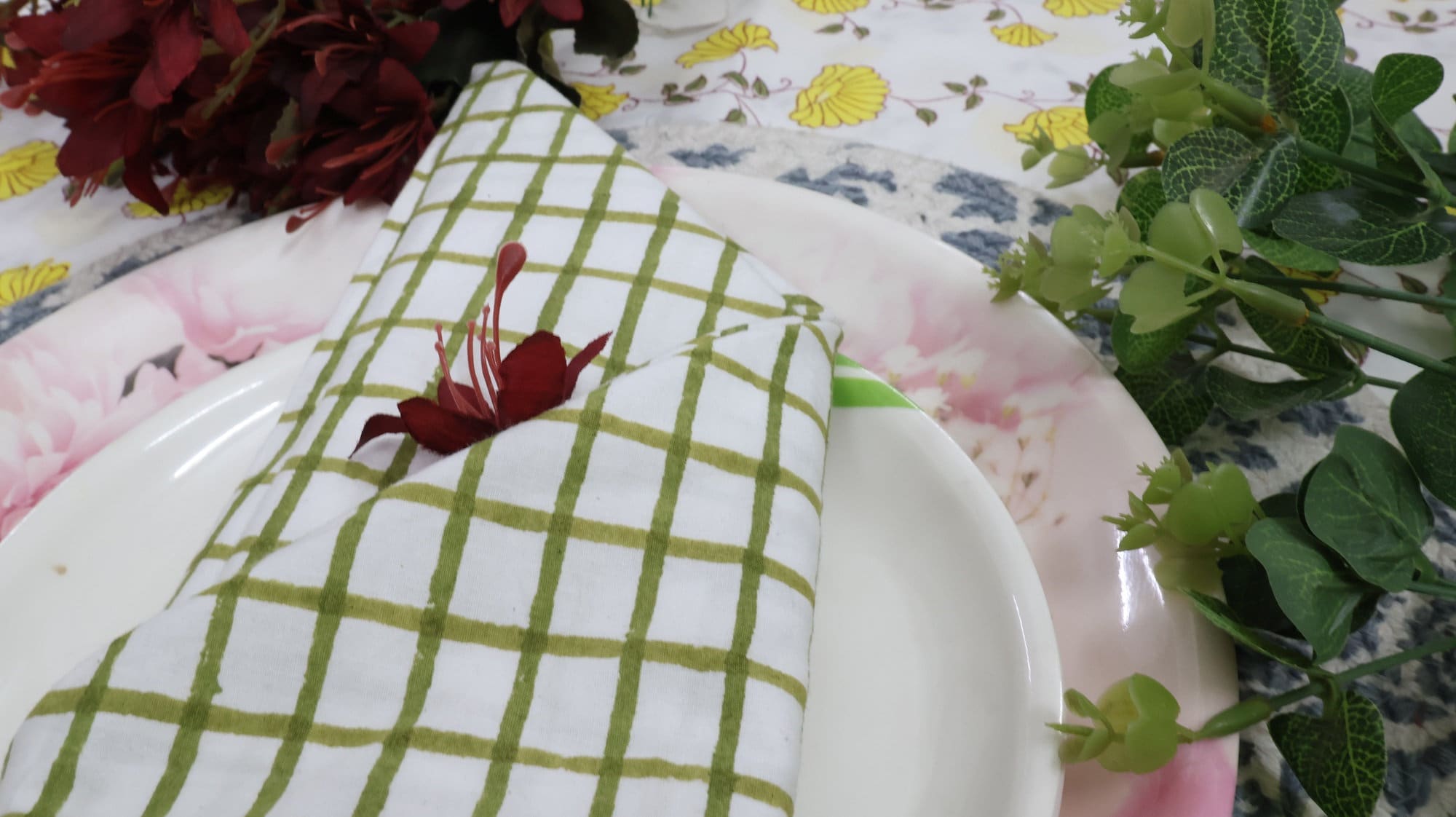 10Pcs Cotton napkins in natural gingham. Soft, washed Cotton napkins. Reusable kitchen napkins. Plaid table napkins Checkered dinner napkins