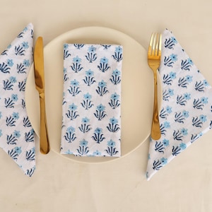 100 pezzi di tovaglioli stampati a mano con motivo floreale Buti blu, tovaglioli da tavola in cotone per matrimoni, tovaglioli riutilizzabili ed ecologici per feste.