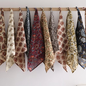 Verschiedene Stoffservietten 100 Stück Handblock mit Blumenmuster bedruckte Mix und Match-Servietten, Baumwoll-Servietten Cocktailparty Küche Esstisch Servietten