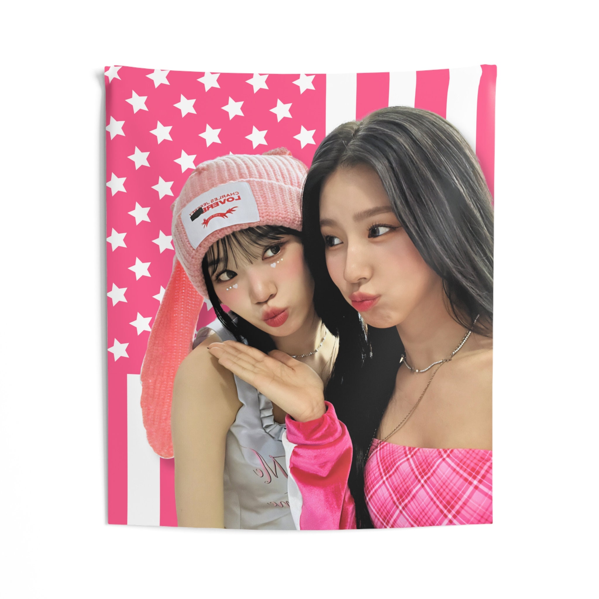 g-i-dle-miyeon-le-sserafim-chaewon-flag-banner-miyeon-chaewon-kpop