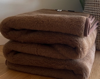 Luxurious Camel Wool Blanket - Handcrafted, Natural, and Extra Warm - Perfect for Cozy Nights and Stylish Living