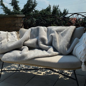 Exklusive Alpaka-Wolldecke, grau, handgefertigt, warmes Plaid aus natürlicher Wolle für das Bettsofa, alle Größen, echte Wolle Bild 8