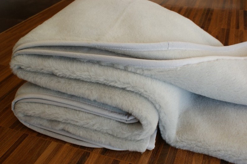 Exklusive Alpaka-Wolldecke, grau, handgefertigt, warmes Plaid aus natürlicher Wolle für das Bettsofa, alle Größen, echte Wolle Bild 2