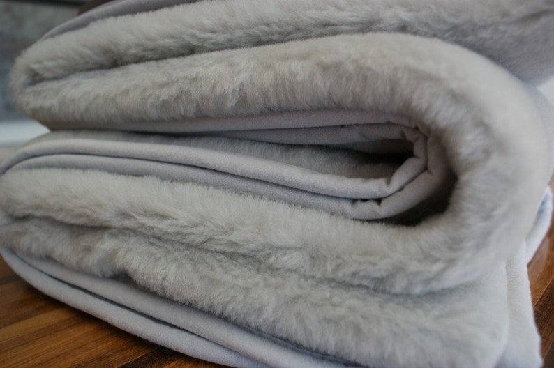 Exklusive Alpaka-Wolldecke, grau, handgefertigt, warmes Plaid aus natürlicher Wolle für das Bettsofa, alle Größen, echte Wolle Bild 3