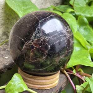 Sfera di granato naturale: pietra di cristallo curativa per la meditazione (100 mm, 1855 grammi)