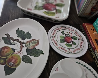 Portmeirion Pomona Dinner Plates. Set of 2. 10.5 Inches Diameter