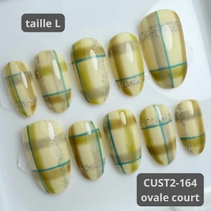 Decorative false nails, size L, short oval/10 tips/press-on nails/glue-on nails/gel nails/baby boomer nails/short nails/Christmas nails