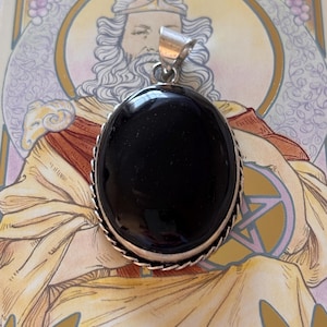 Cloaking and Shadowweaving Amulet | Veil Spell | Shielding Charm | Powerful Talisman | Spell Item
