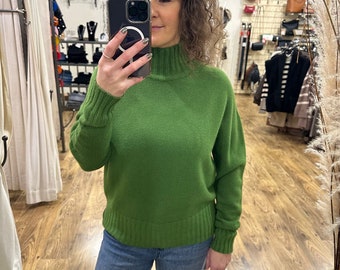 Ribbed Neckline Long Sleeve Pullover MADE IN ITALY