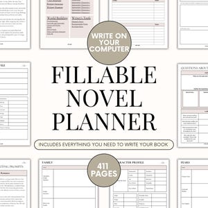 Może przedstawiać: Drukowany planer powieści z 411 stronami. Planer zawiera sekcje na profile postaci, pomysły na historie, budowanie świata i pytania dotyczące fabuły. Tekst "WRITE ON YOUR COMPUTER" jest wyświetlany w jasnobrązowym kółku.