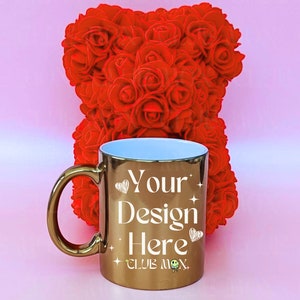 Maquete de caneca de café dourada, caneca metálica de 11 onças, foto de estoque de caneca dourada de aniversário, caneca de sublimação em branco, maquete de caneca de noivado de casamento