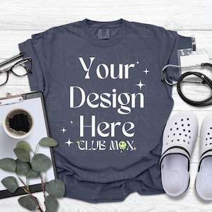 DENIM Comfort Colors Shirt Mockup, Krankenschwester Mockup, CC1717 T-Shirt, Weißes RN Mockup, Krankenhaus Scrubs Mockup, Doktor Tshirt Mockup, Medizinischer Bereich, CNA