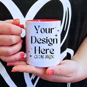 Rood handvat mok mockup, witte koffiekopje mock up, eenvoudige mok foto, model mok mockups, lente 11oz mok plat lag, rood accent mok sjabloon jpeg