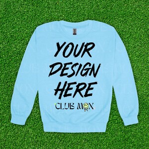 Mockup SKY SF000, Mockup felpa GILDAN Softstyle, Mockup girocollo di peso medio, Mockup felpa in pile GSF000, Mockup maglione Sky Gildan