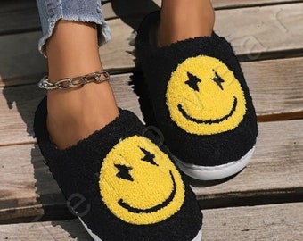 Smiley Face Lightening Eyes Slippers - Emoji Cozy Slippers, Cute Fluffy Slippers, Perfect Gift, Home Slippers, House Slippers, Gift For Her
