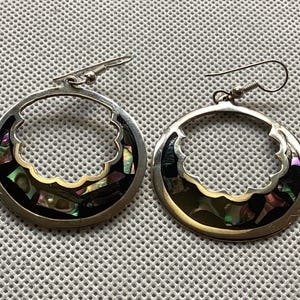 Vintage jaren 1970 Mexicaanse abalone en alpaca oorbellen met zilveren inleg circle