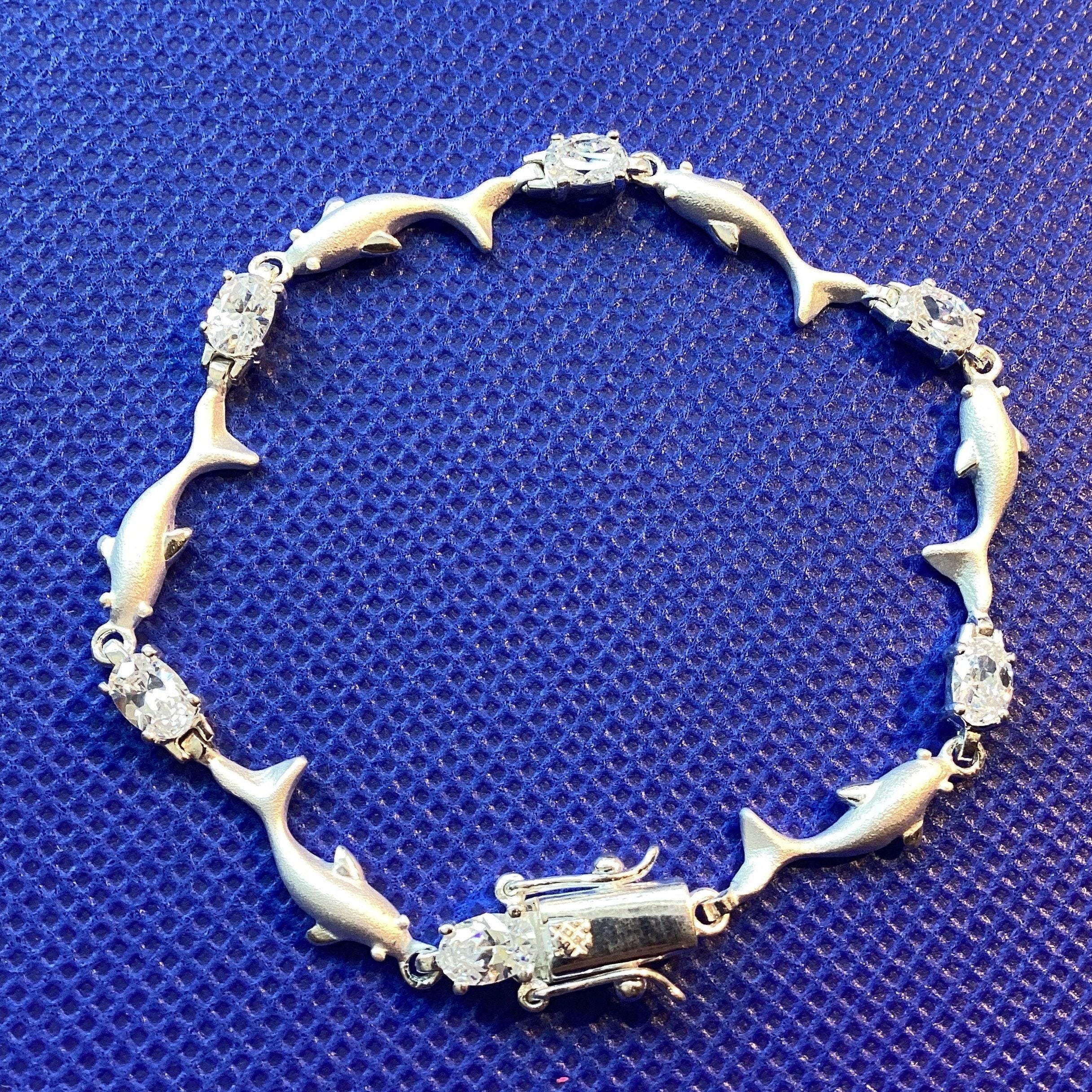 Ancien bracelet en argent (Gebraucht) in Malleray für CHF 27 - mit
