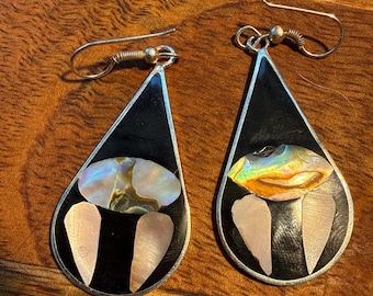 Pendientes vintage mexicanos en forma de lágrima con incrustaciones de abulón, alpaca y plata, años 80.