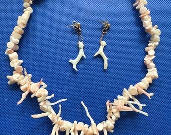 Zeldzame set jaren 70 engelenhuid koraaltak ketting en oorbellen - NOS Penghu-eilanden