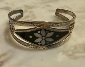 Vintage 1980s Mexican Alpaca Silver & Abalone Flower Cuff Bracelet, NOS