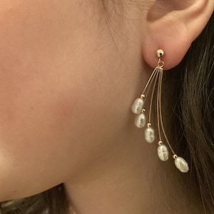 Pearl and 14k Gold Graduated Drop Tine Earrings