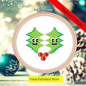 Lustiges Weihnachtskreuzstichmuster. Smiley Weihnachten Holly sofort herunterladen. Spaß als Geschenk, Kugel, Karte, gerahmt oder Dekoration - digitales pdf.