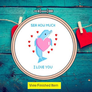 Leuk kruissteekpatroon met dolfijn knuffelhart. Valentijn/liefde/romantiek direct downloaden. Leuk jubileumcadeau, ingelijste of digitale pdf