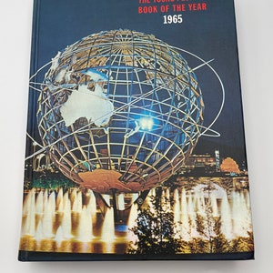 Young Peoples Book Of The Year 1965 Knowledge History Vintage