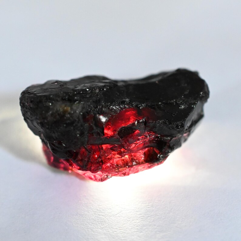 83 Ct AAA Natural Red Painite Rocks Rough 100 Gemstone Collectibles