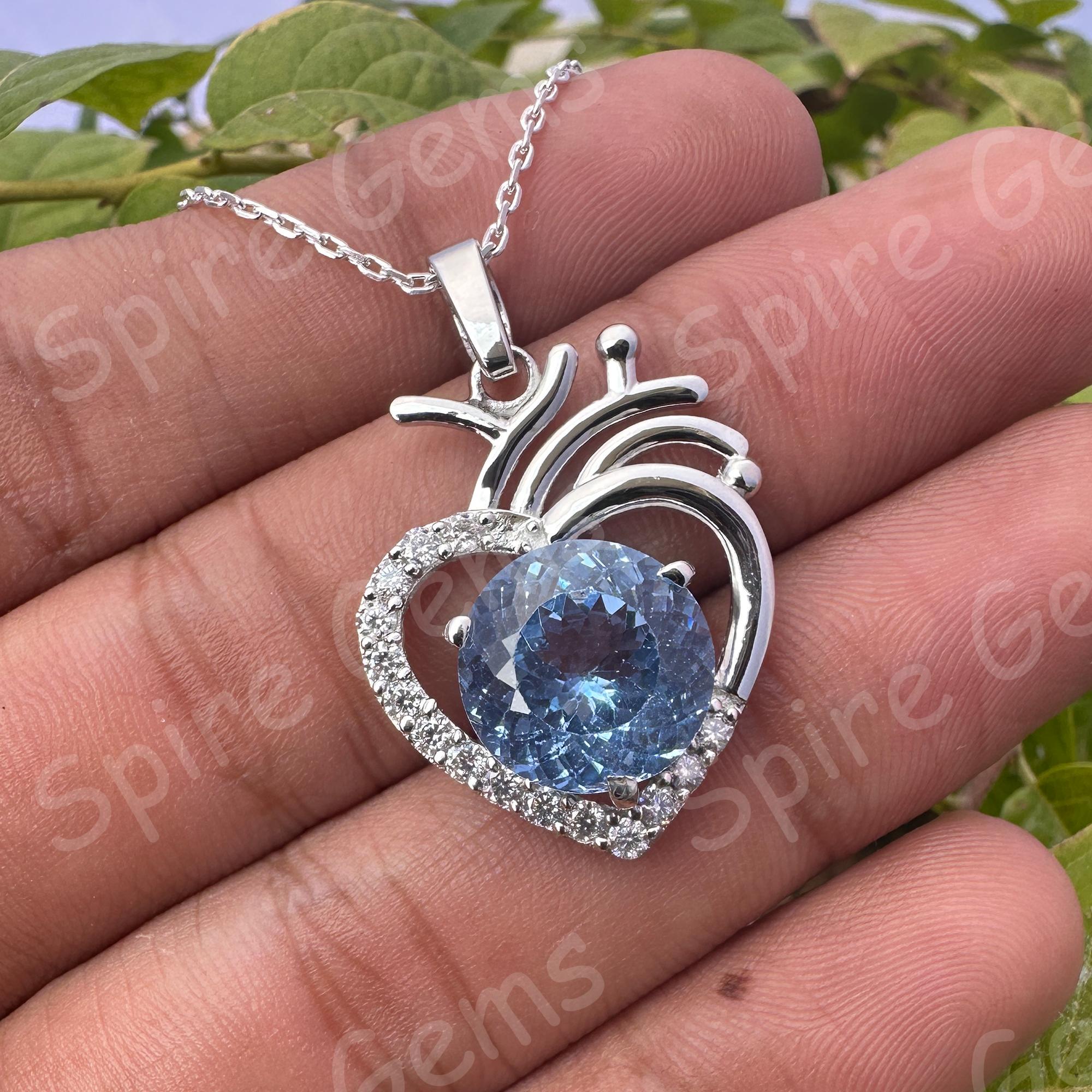 Tanzanite Naturelle 20,75 Carats - Coussin, Couleur Rose Violet, Certifiée AGL, Sans Emballage