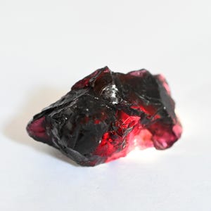Gem Painite - Etsy