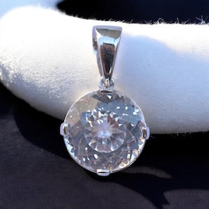 Pendentif en argent sterling 925 avec saphir blanc naturel moulé, 29 carats, pendentif de forme ronde, bijouterie fine, cadeau élégant pour elle
