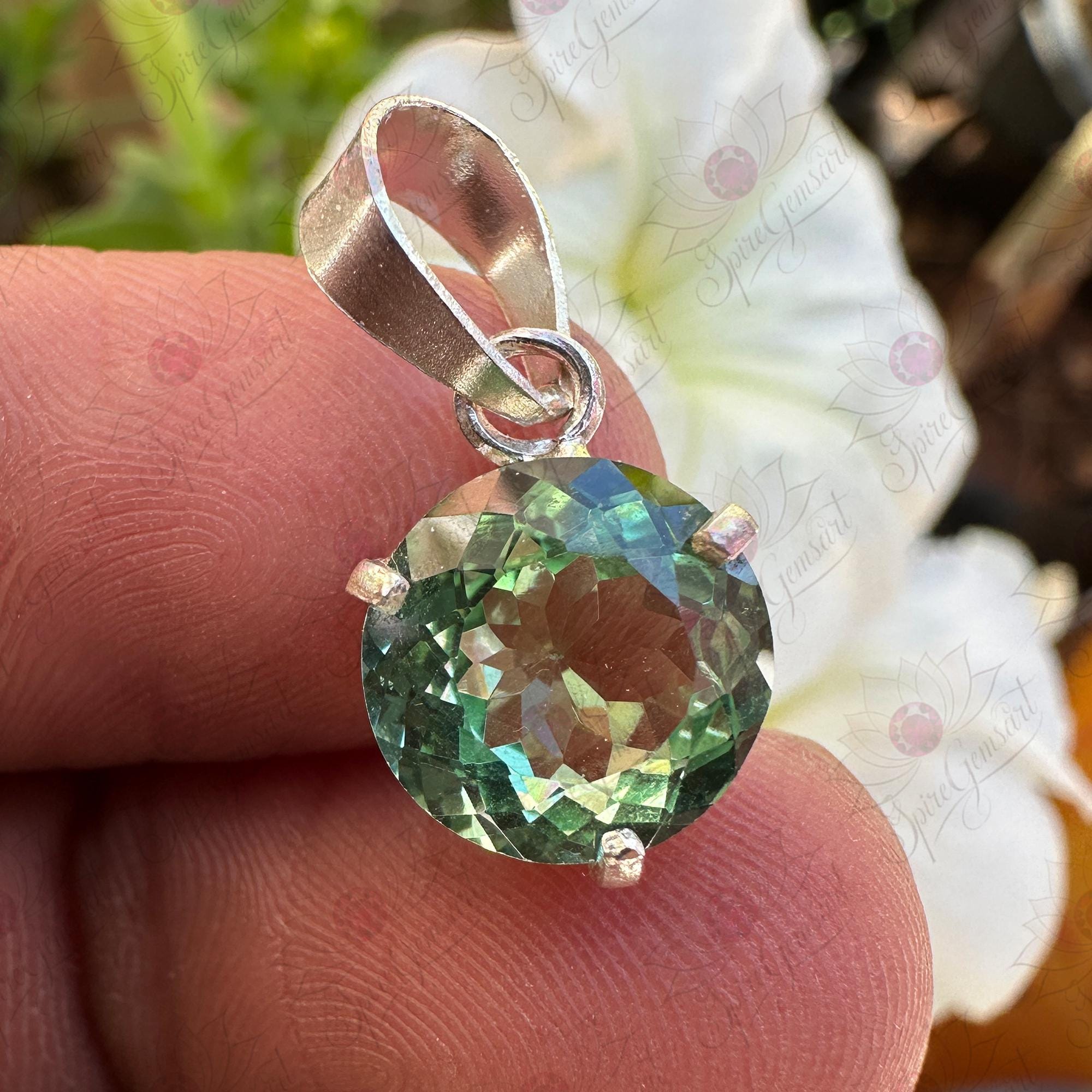Ciondolo Artigianale In Argento 925 Con Tormalina Verde – Fatto A Mano, Lunghezza 2,5 Pollici, India