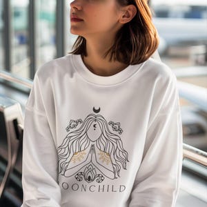Spiritueller Mond Pullover Damen, Boho Style Moon Child Sweatshirt, Ideales Geschenk für Yoga, Pilates, Meditation und Mondliebhaber